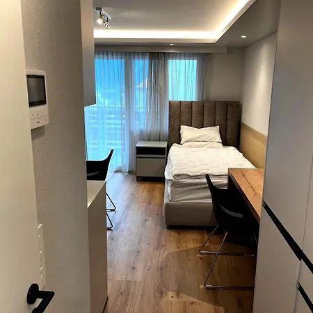 Апартаменты Minute Walk From Rehaklinik Balcony *