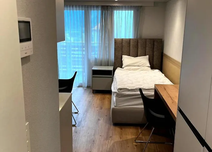 Апартаменты Minute Walk From Rehaklinik Balcony *